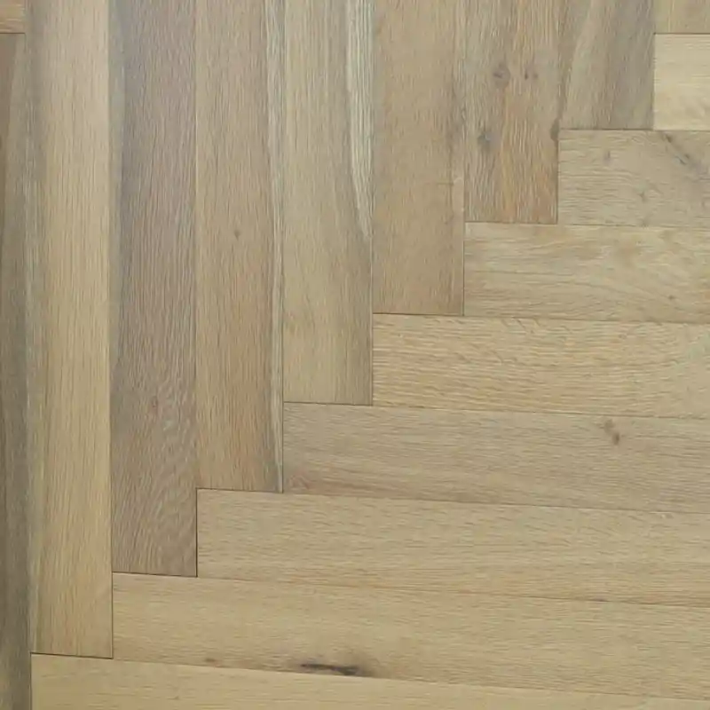 Parquet Prefinito Rovere, Spina Italiana, Venezia, Piallato, Spazz, Smoked, Verniciato Uv, Scelta Abcd 15-4x75x600mm Hoge Kwaliteit