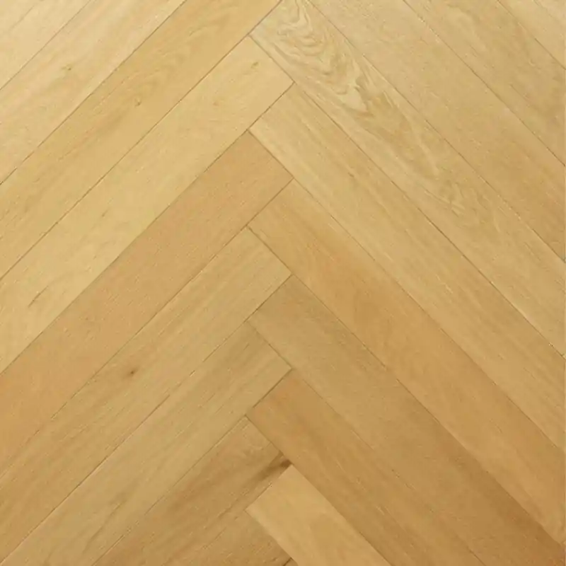 Parquet Prefinito Rovere, Spina Italiana 90, Spazzolato, Verniciato Uv, Scelta Ab, 10-4x90x600mm Express Levering