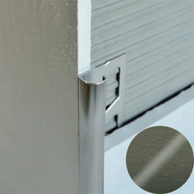Koopje Profilitec - ROUNDJOLLY RJ - H 10 mm, L 2700 mm in Alluminio Finitura Anodizzato Brillantato Spazzolato Titanio, Linea Rivestimenti - RJ100ATSB270