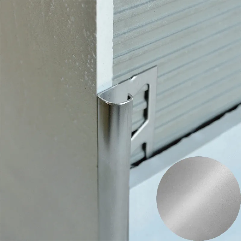 Tijdelijk Beschikbaar Profilitec - ROUNDJOLLY RJ - H 12,5 mm, L 2700 mm in Acciaio Finitura Inox Sabbiato AISI 304, Linea Gradini-Rivestimenti - RJ125IX270