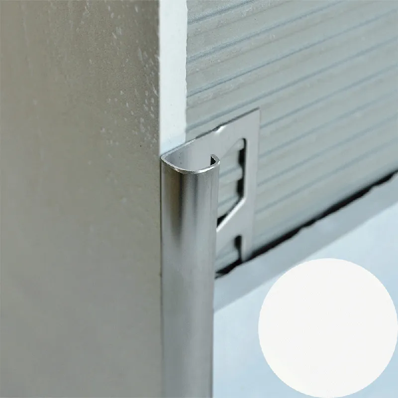 Bestel Nu Profilitec - ROUNDJOLLY RJ - H 8 mm, L 2700 mm in Alluminio Finitura Verniciato Bianco Avorio, Linea Rivestimenti - RJ80A42270