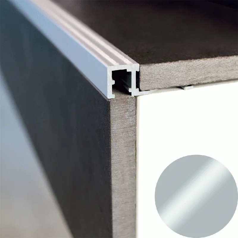 Profilitec - SQUAREJOLLY SJR - H 10 mm, L 2700 mm in Alluminio Finitura Anodizzato Argento, Linea Gradini - SJR100AS135 Beperkt Aanbod