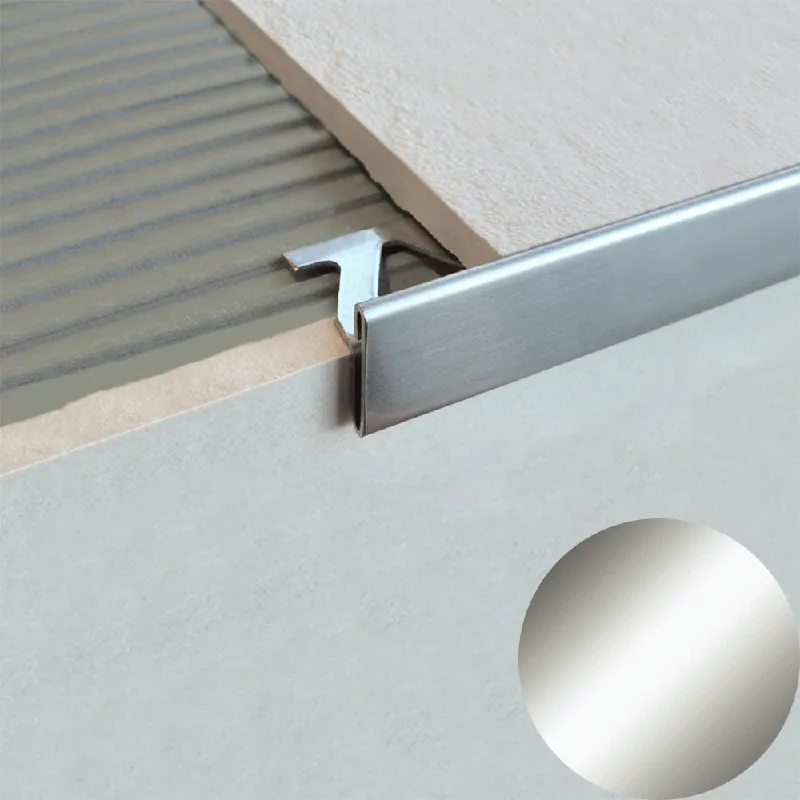 Profilitec - TRIMTEC SR Deformabile - H 8/15 mm, L 2700 mm in Acciaio Finitura Inox Lucido AISI 304, Linea Pavimenti-Gradini - SR8/15ILD270 Beperkt Aanbod